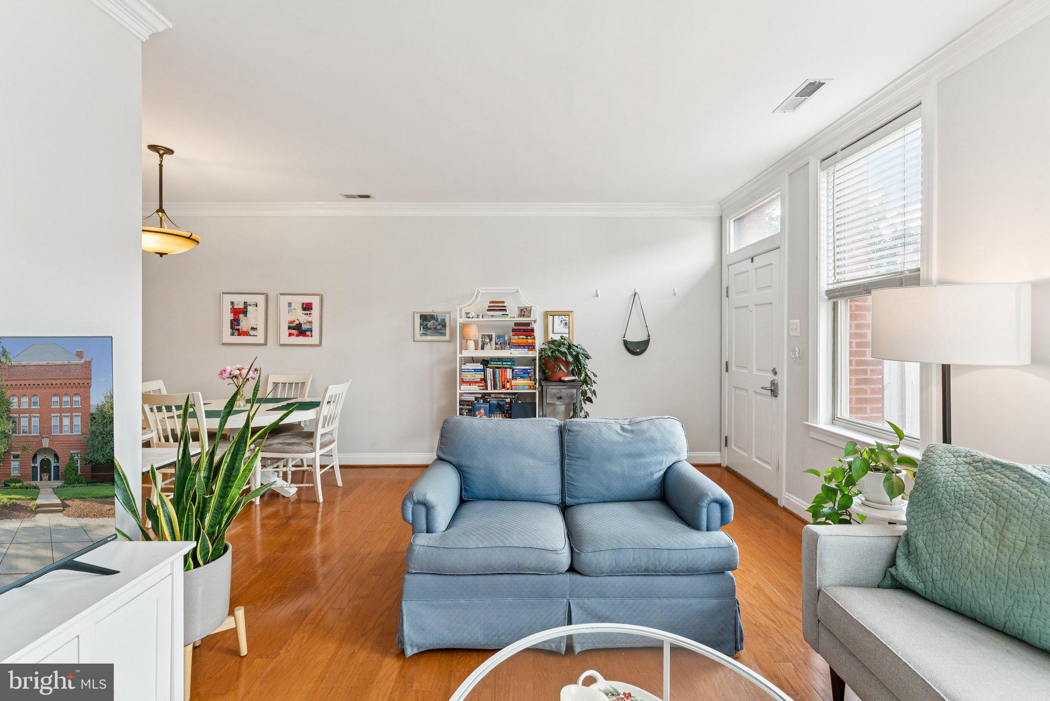 18 15TH STREET NE 18