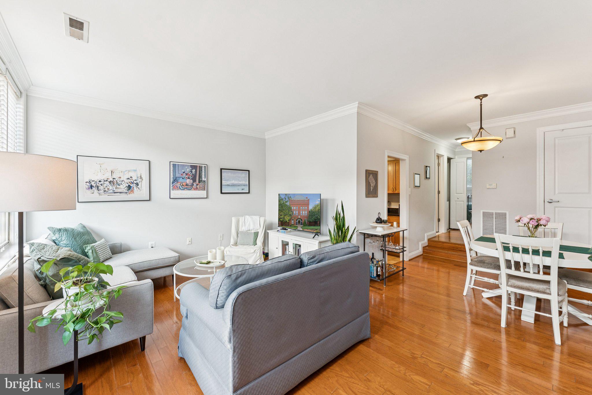 18 15TH STREET NE 18