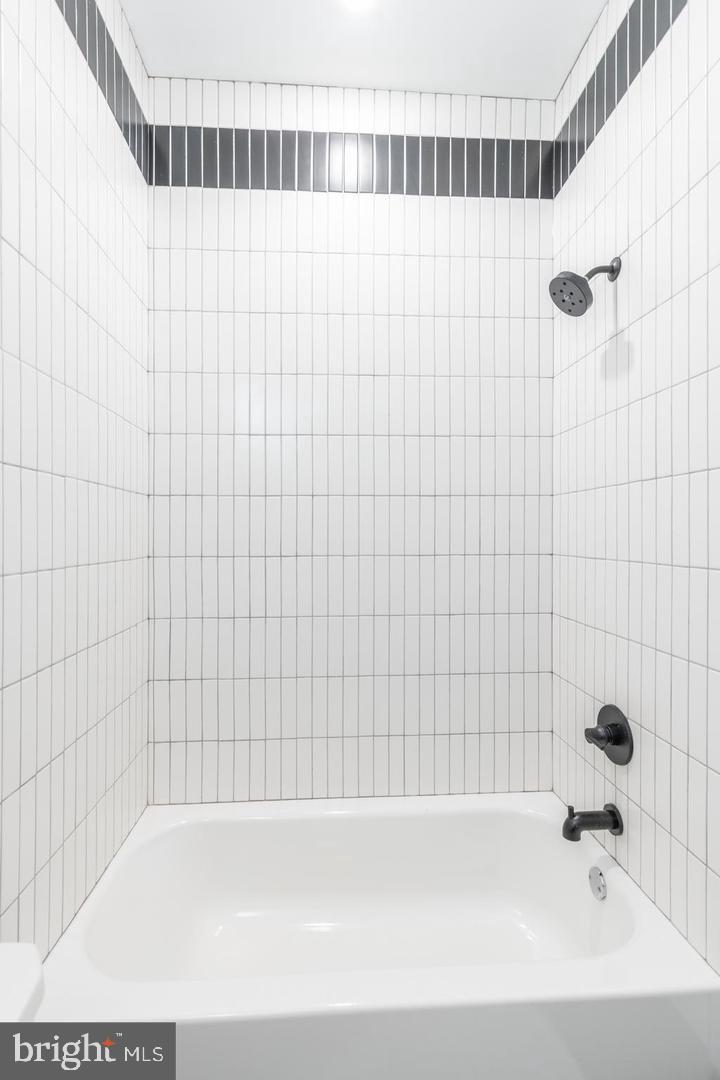 FISHTOWN - Residential Lease