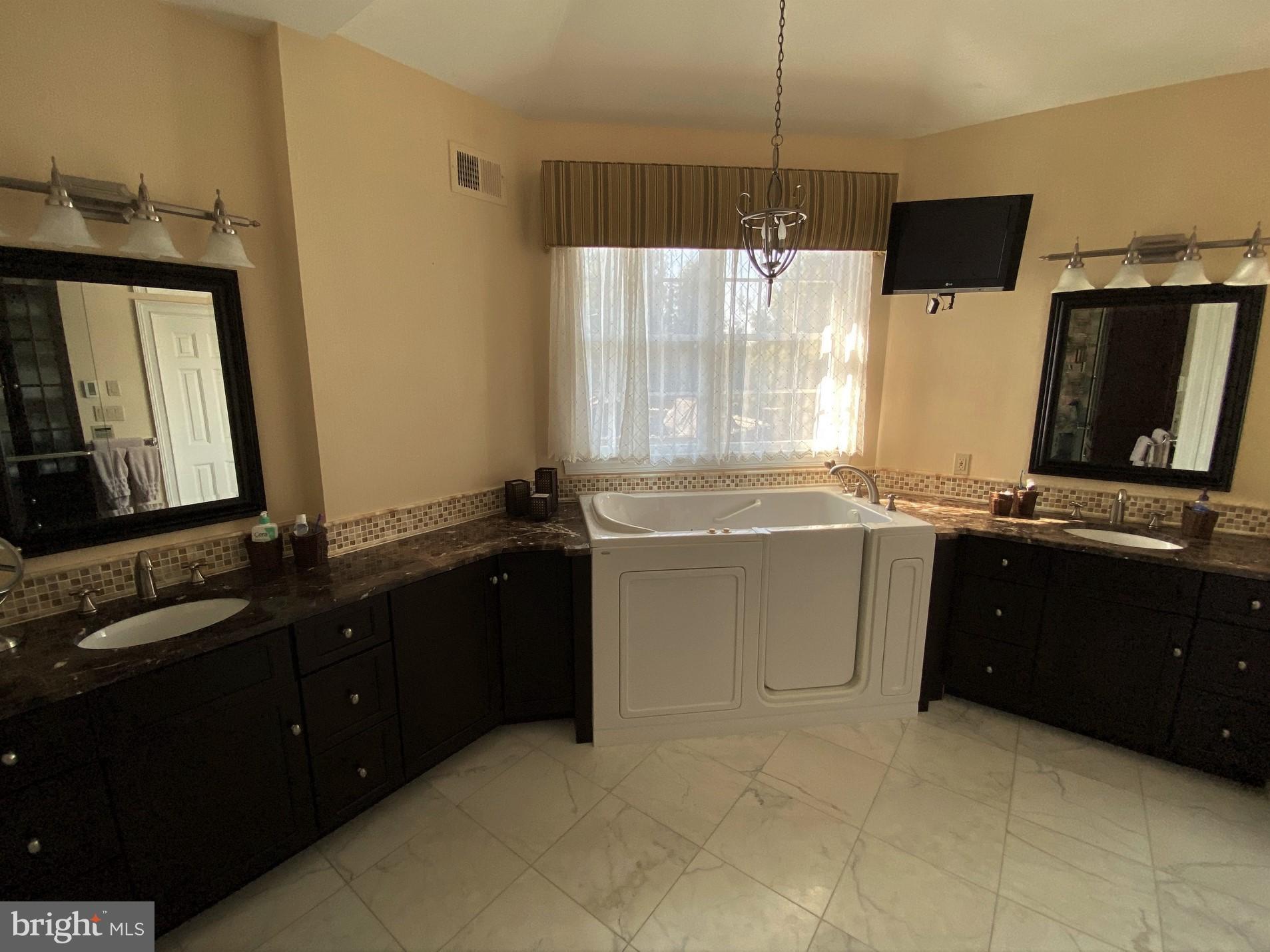 BERWYN ESTATES - Residential