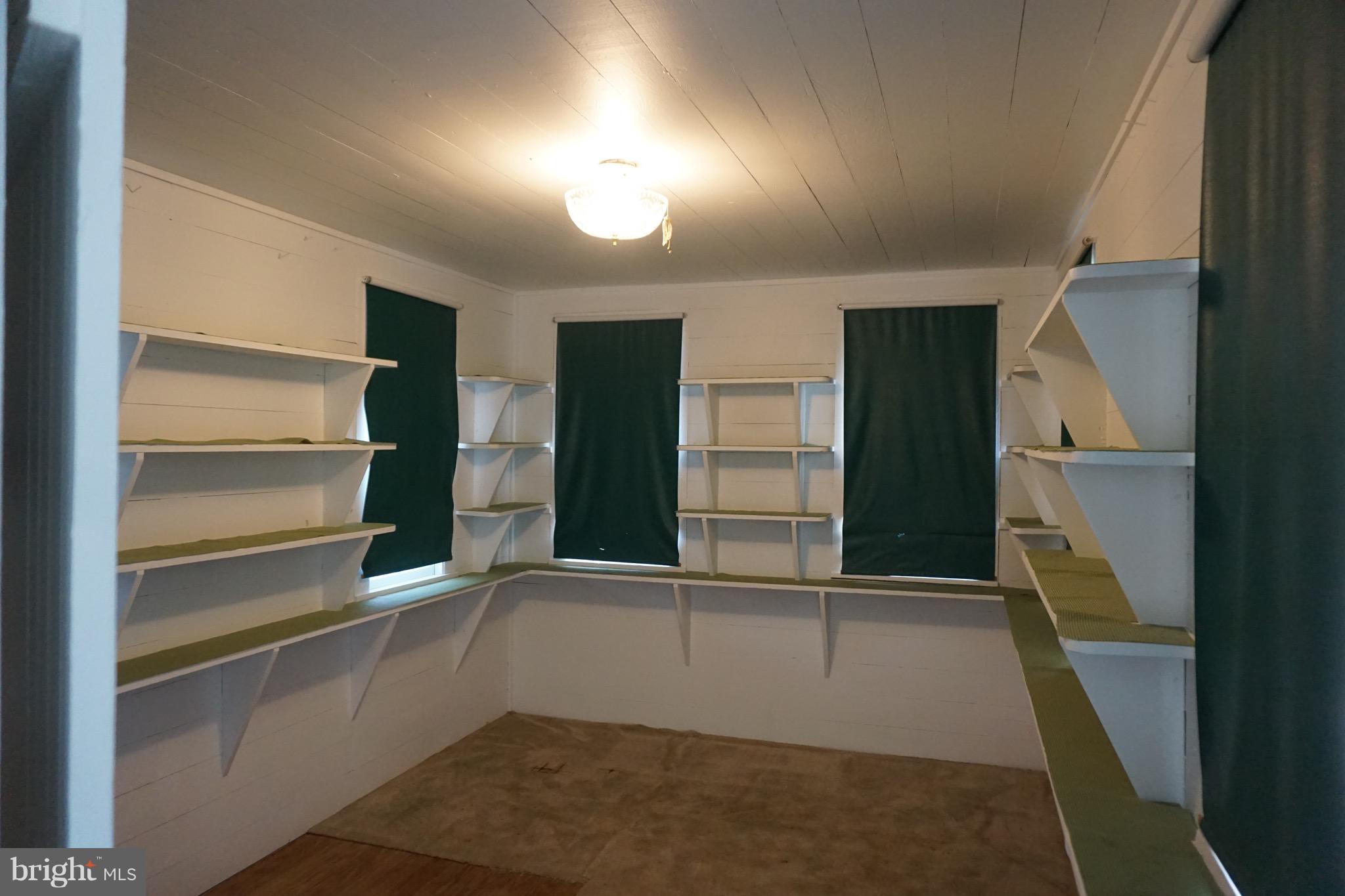 HARTWOOD - Residential Lease