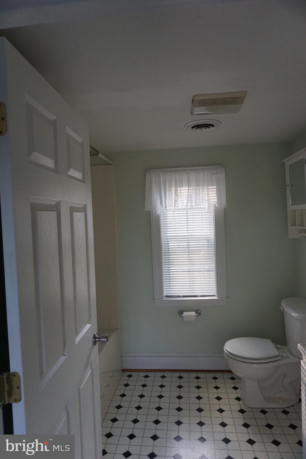 HARTWOOD - Residential Lease