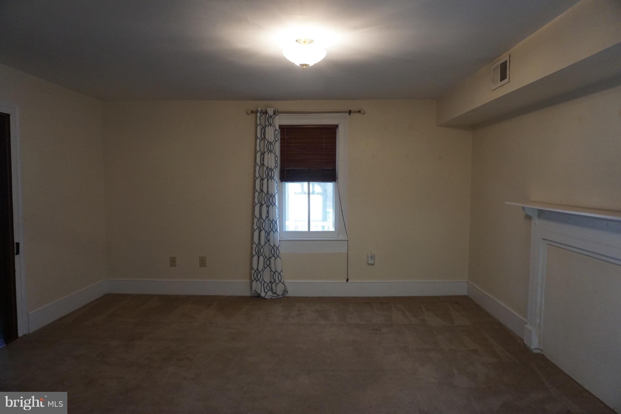 HARTWOOD - Residential Lease