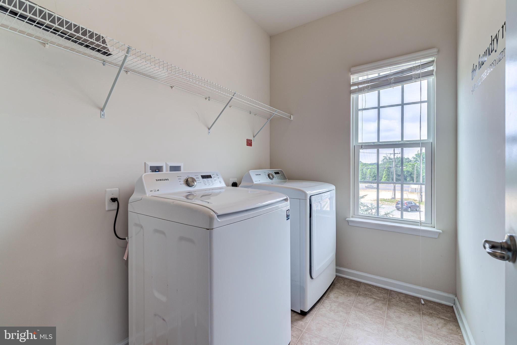 VANTAGE POINT SOUTH - Residential