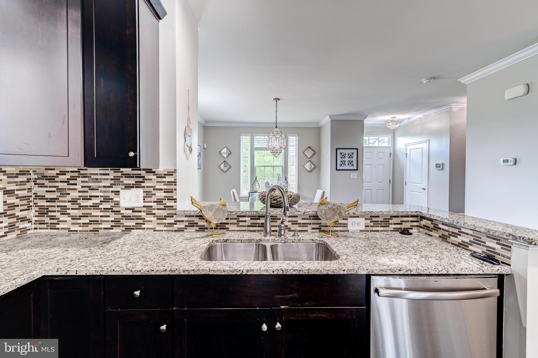 VANTAGE POINT SOUTH - Residential