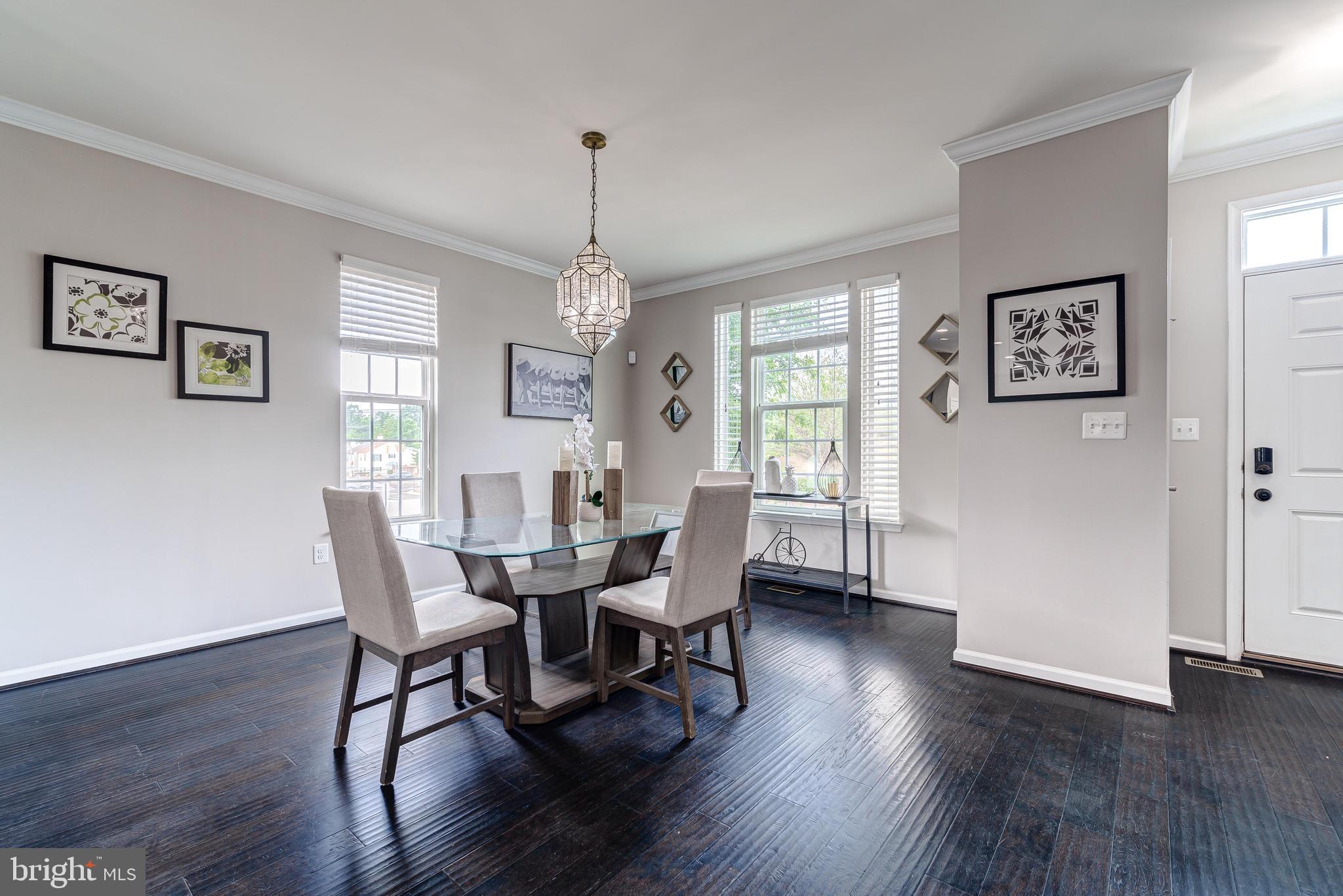 VANTAGE POINT SOUTH - Residential