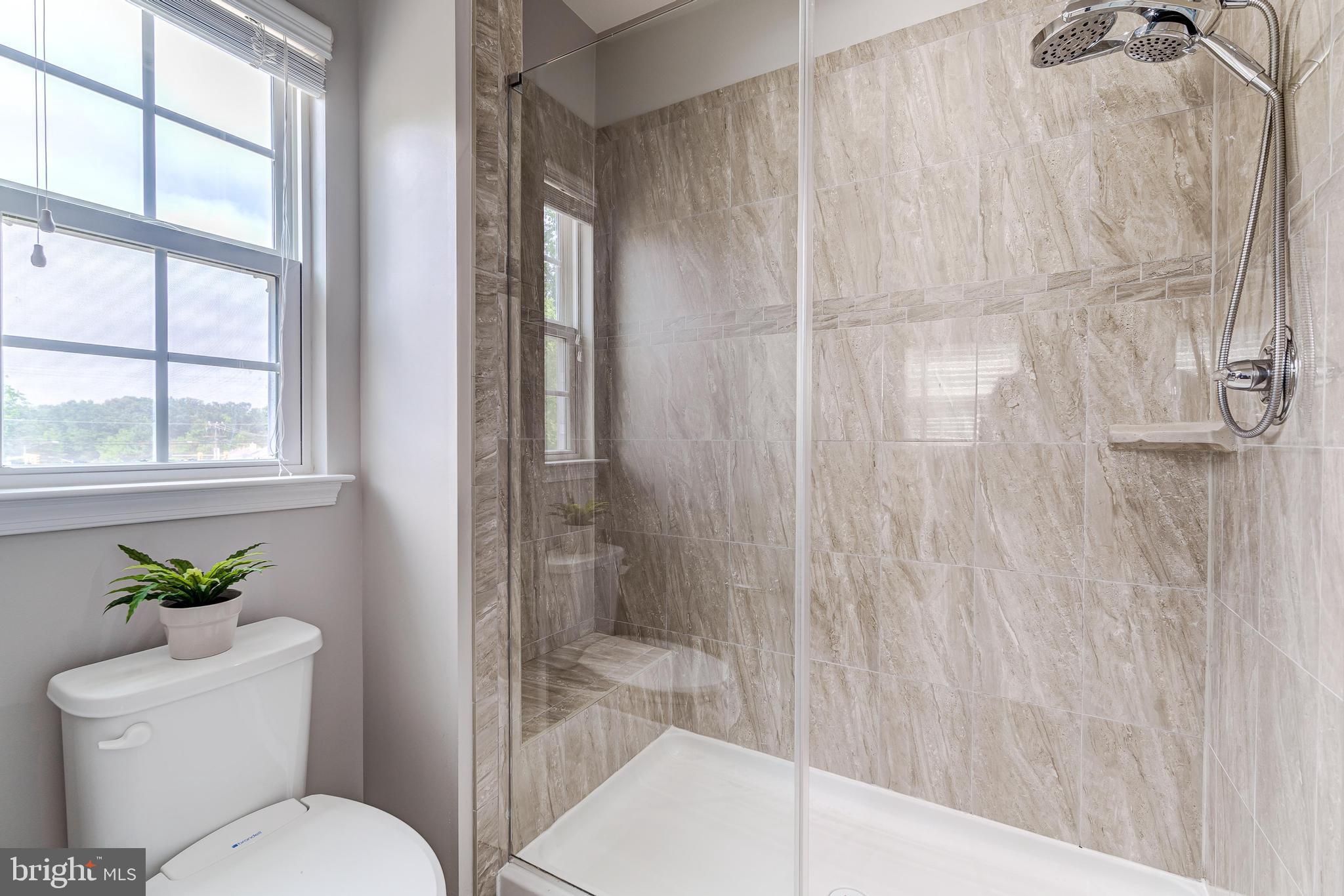 VANTAGE POINT SOUTH - Residential