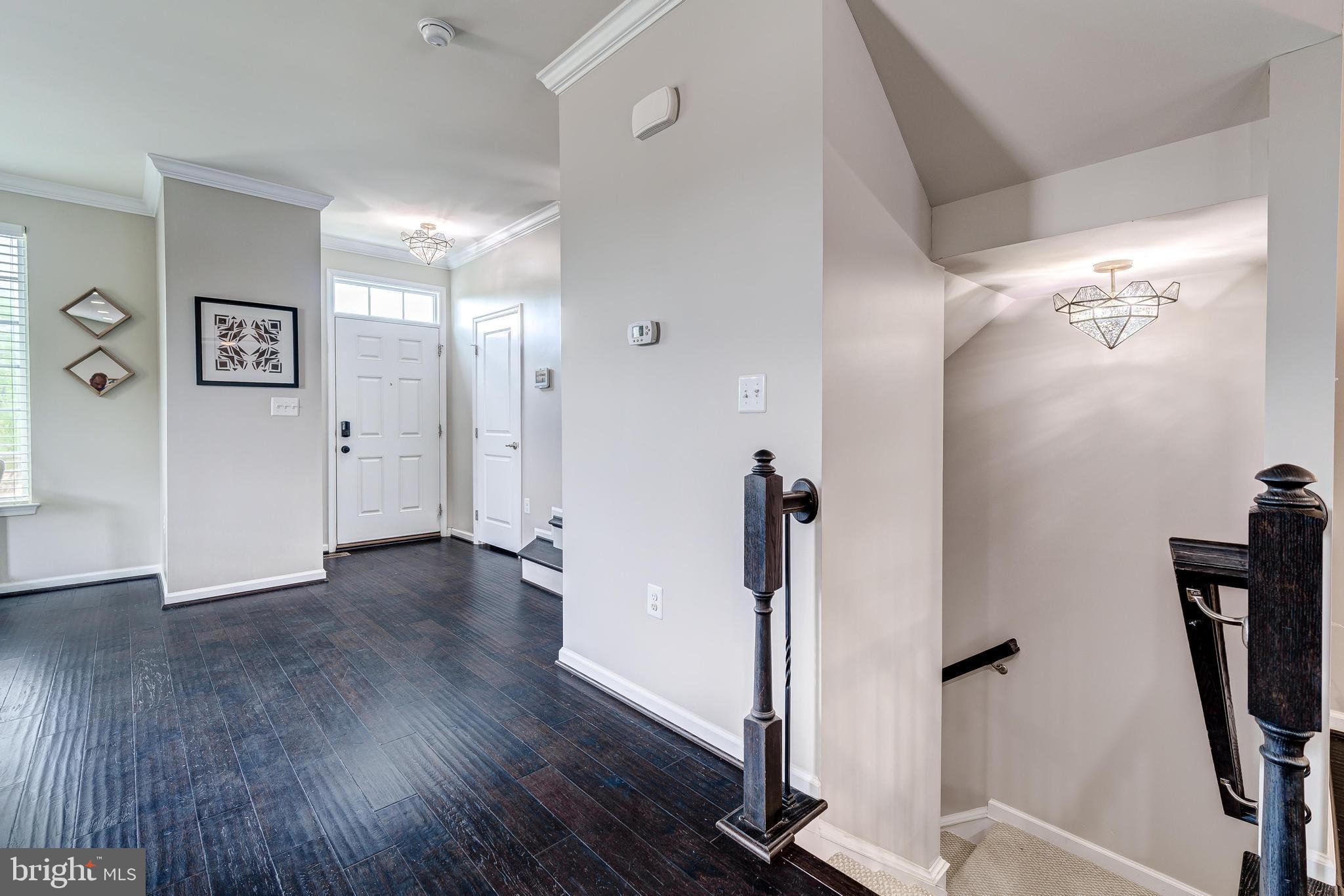 VANTAGE POINT SOUTH - Residential