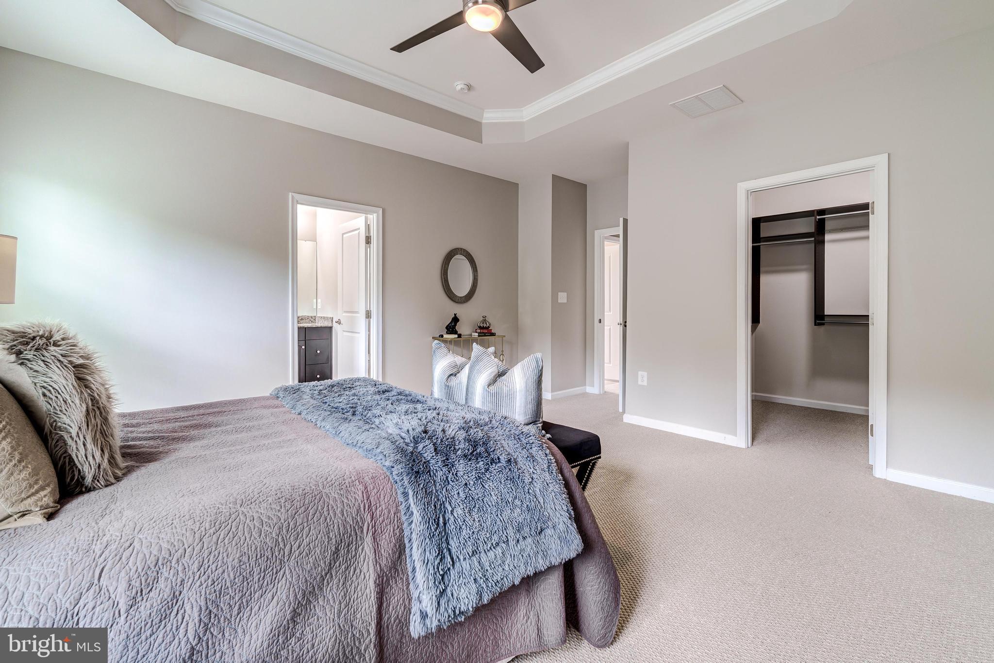 VANTAGE POINT SOUTH - Residential