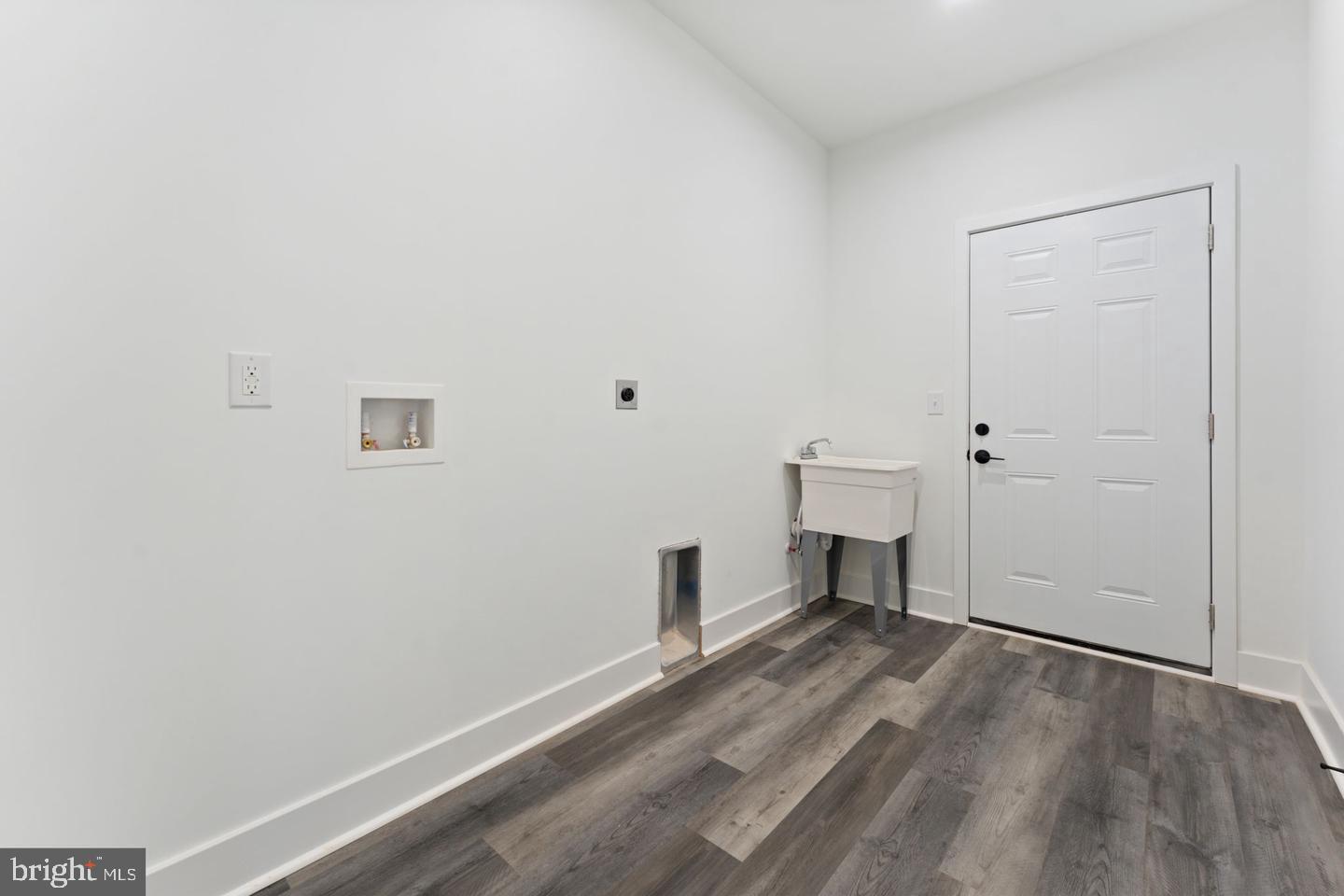 RIXEYVILLE LAKES - Residential