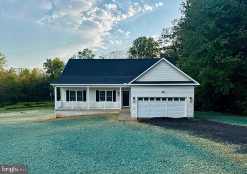 Photo of 10674 Rixeyville Rd, CULPEPER, VA 22701 (MLS # VACU2011968)