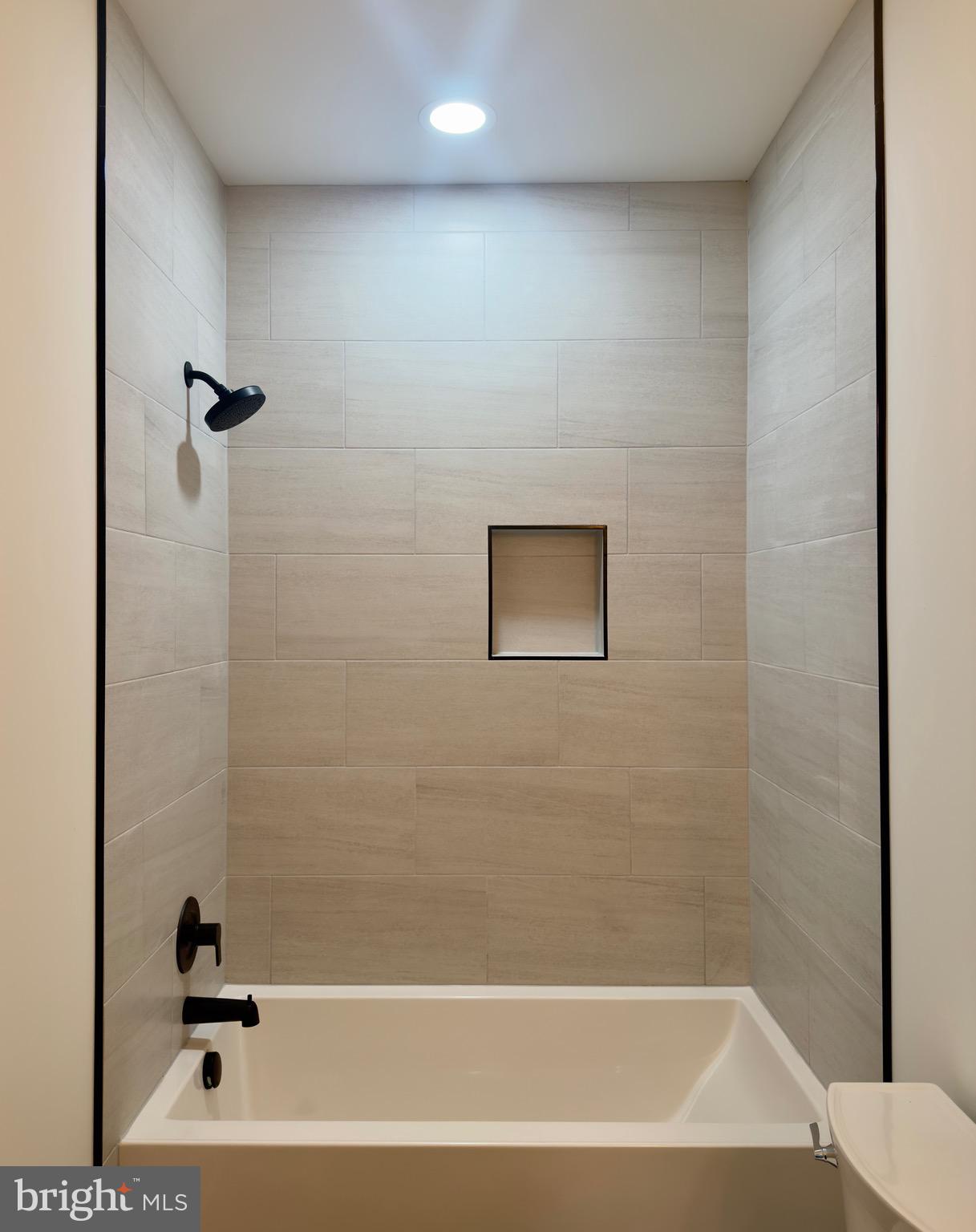 RIXEYVILLE LAKES - Residential