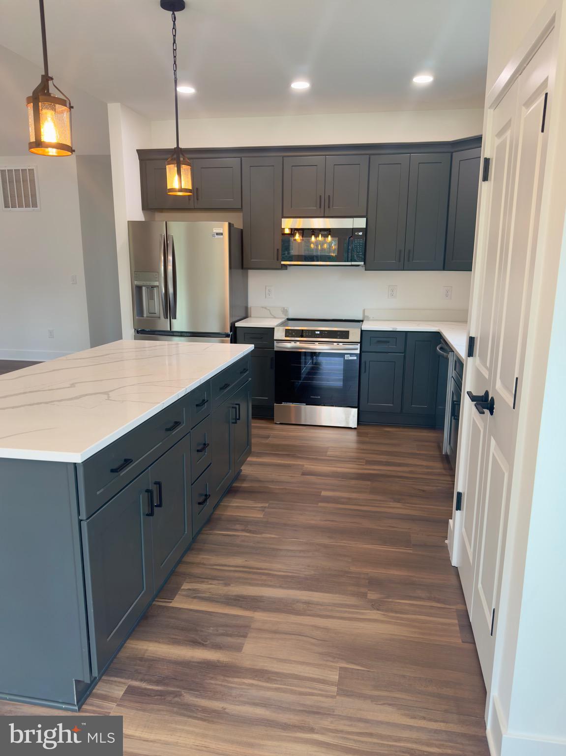 RIXEYVILLE LAKES - Residential