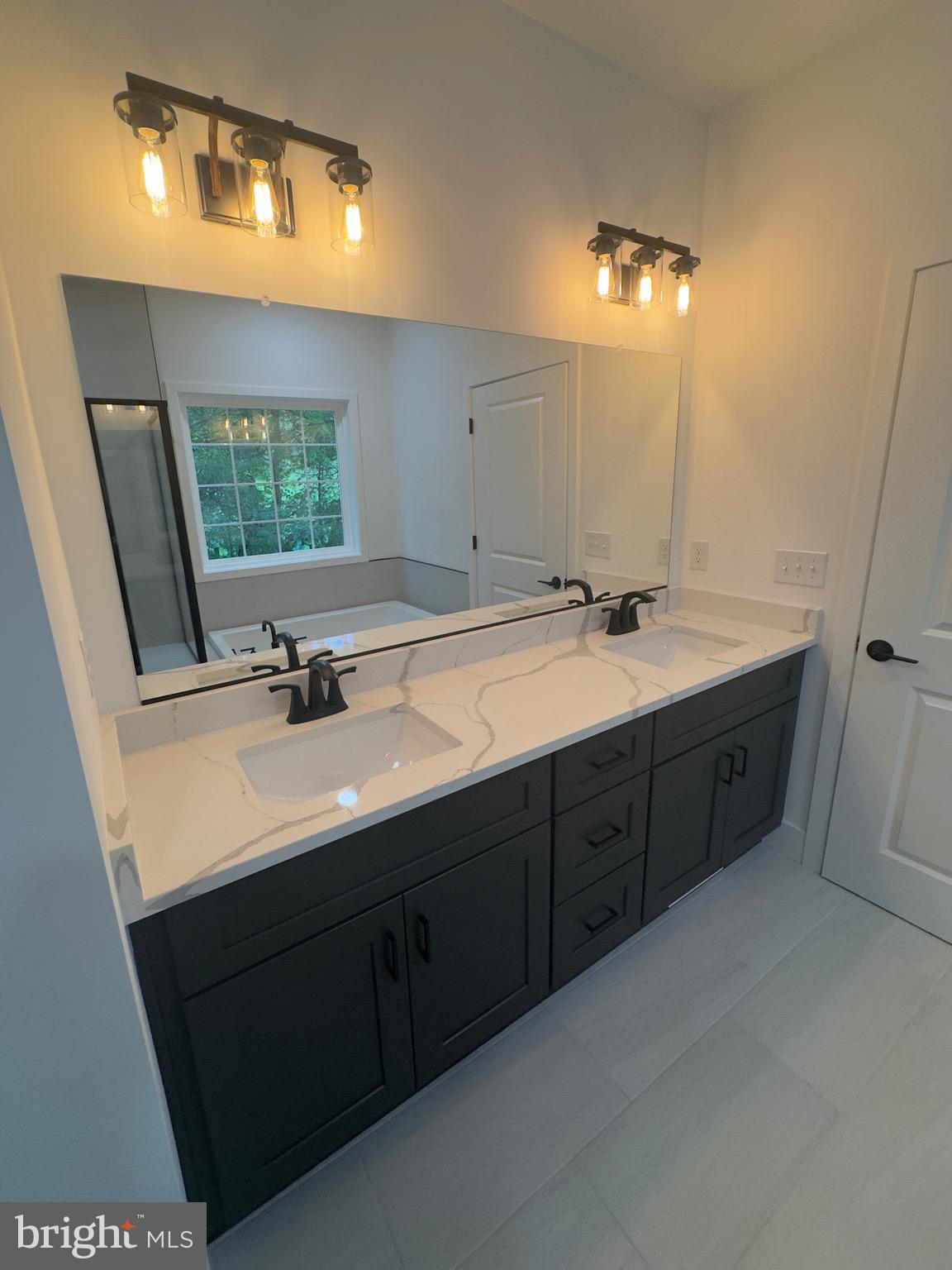 RIXEYVILLE LAKES - Residential