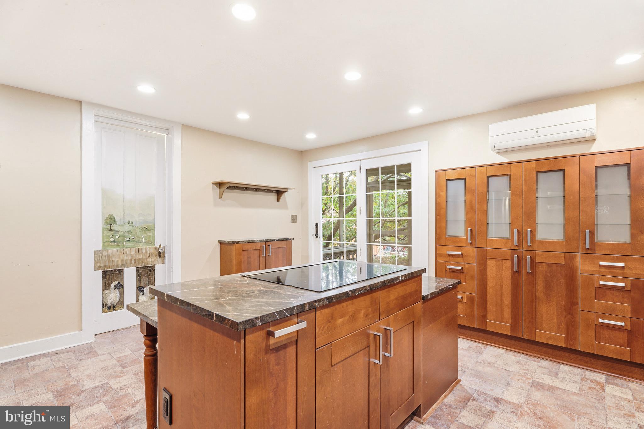 HISTORIC LUTHERVILLE - Residential