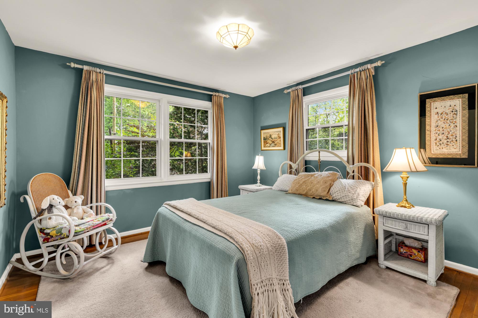 LAKE BARCROFT - Residential