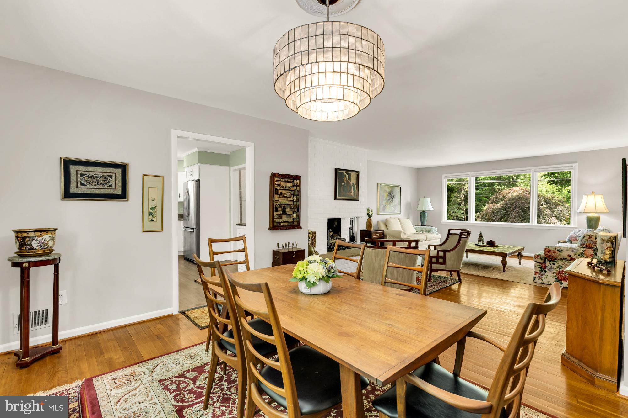 LAKE BARCROFT - Residential