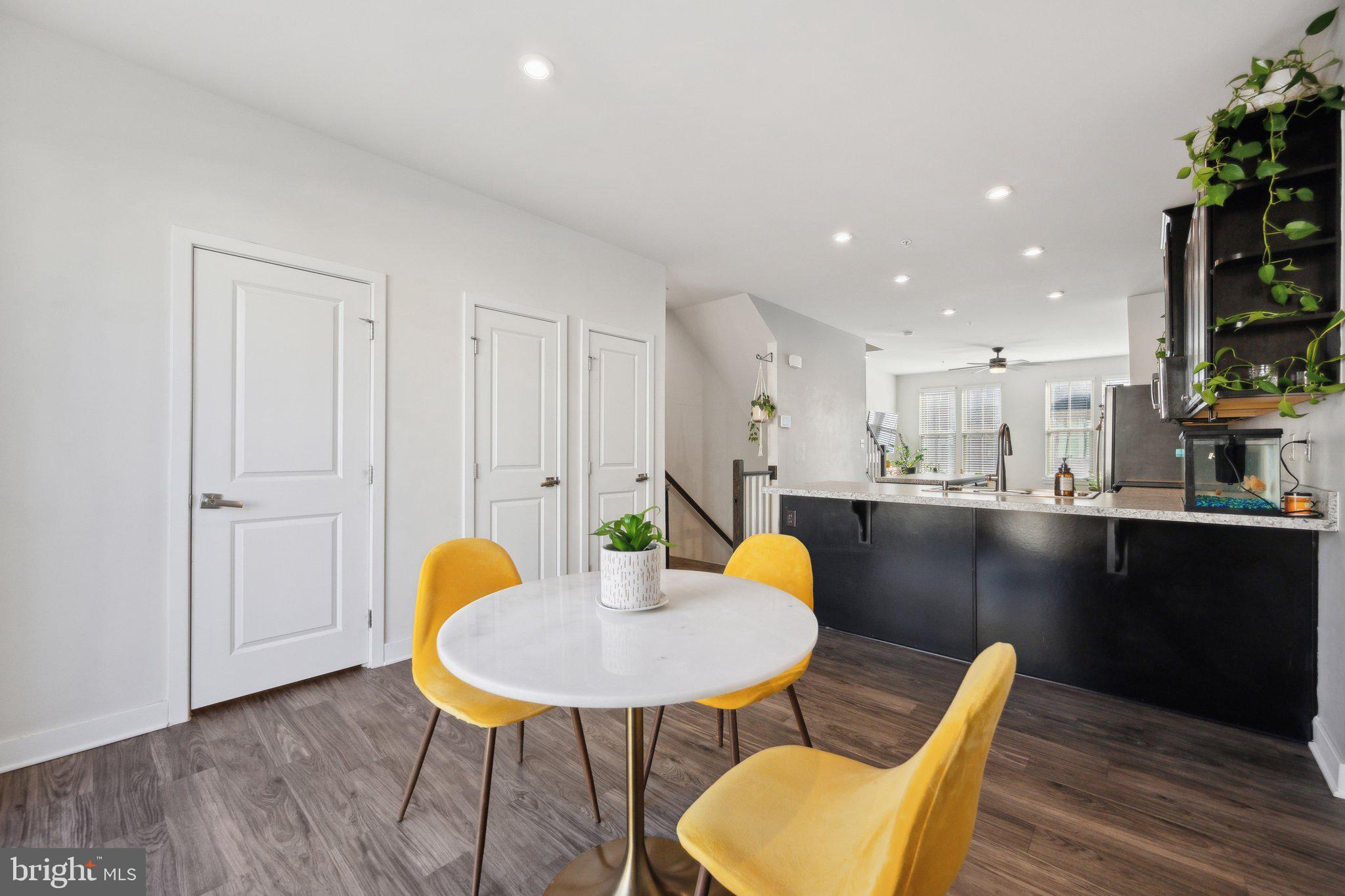 OLDHAM CROSSING - Residential