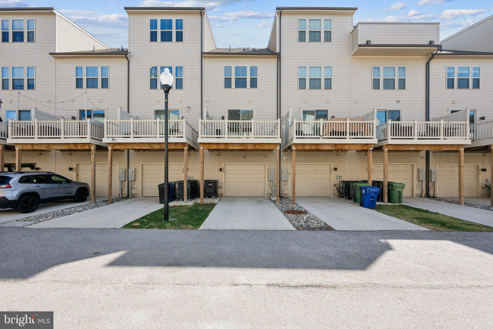 OLDHAM CROSSING - Residential