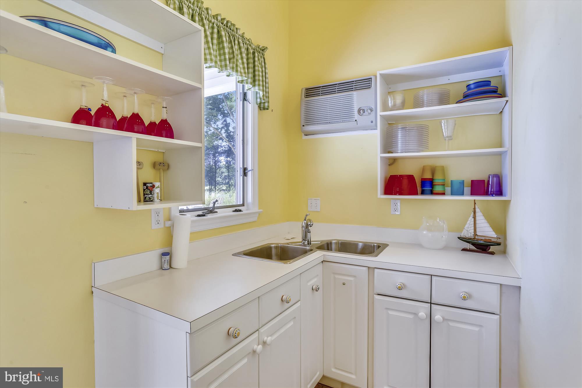 ROYAL OAK - Residential