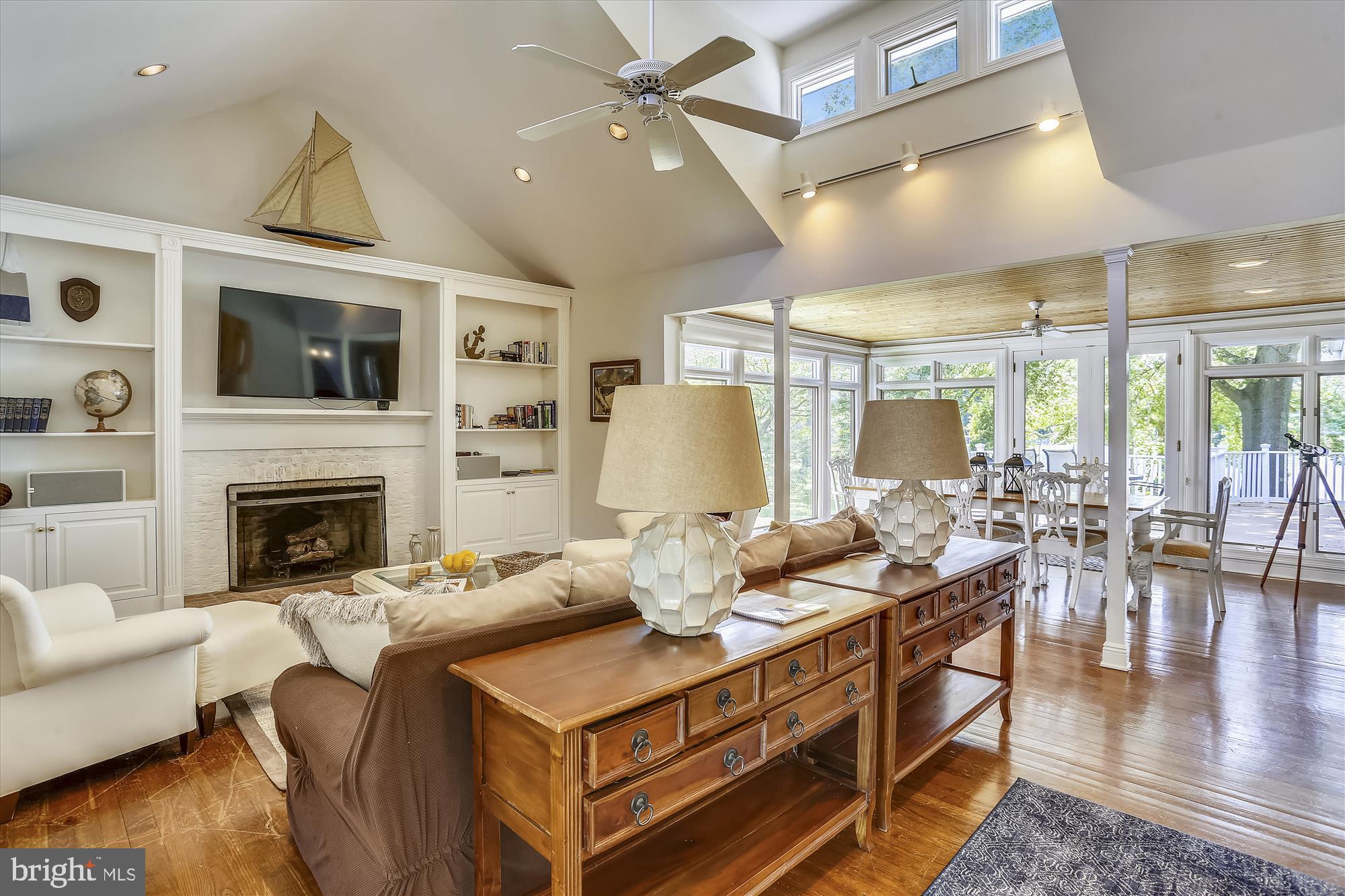 ROYAL OAK - Residential