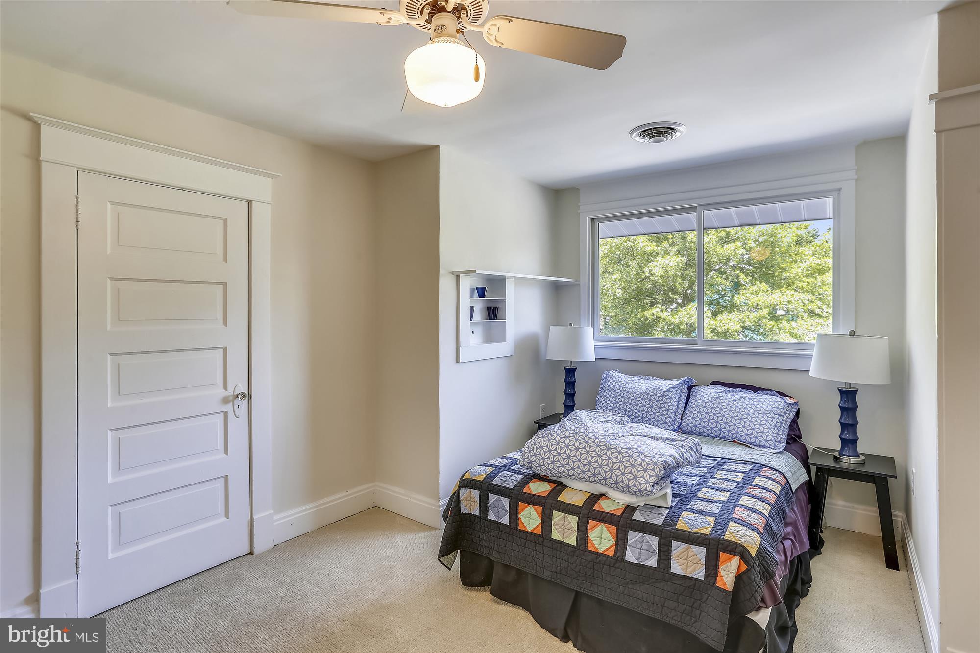 ROYAL OAK - Residential