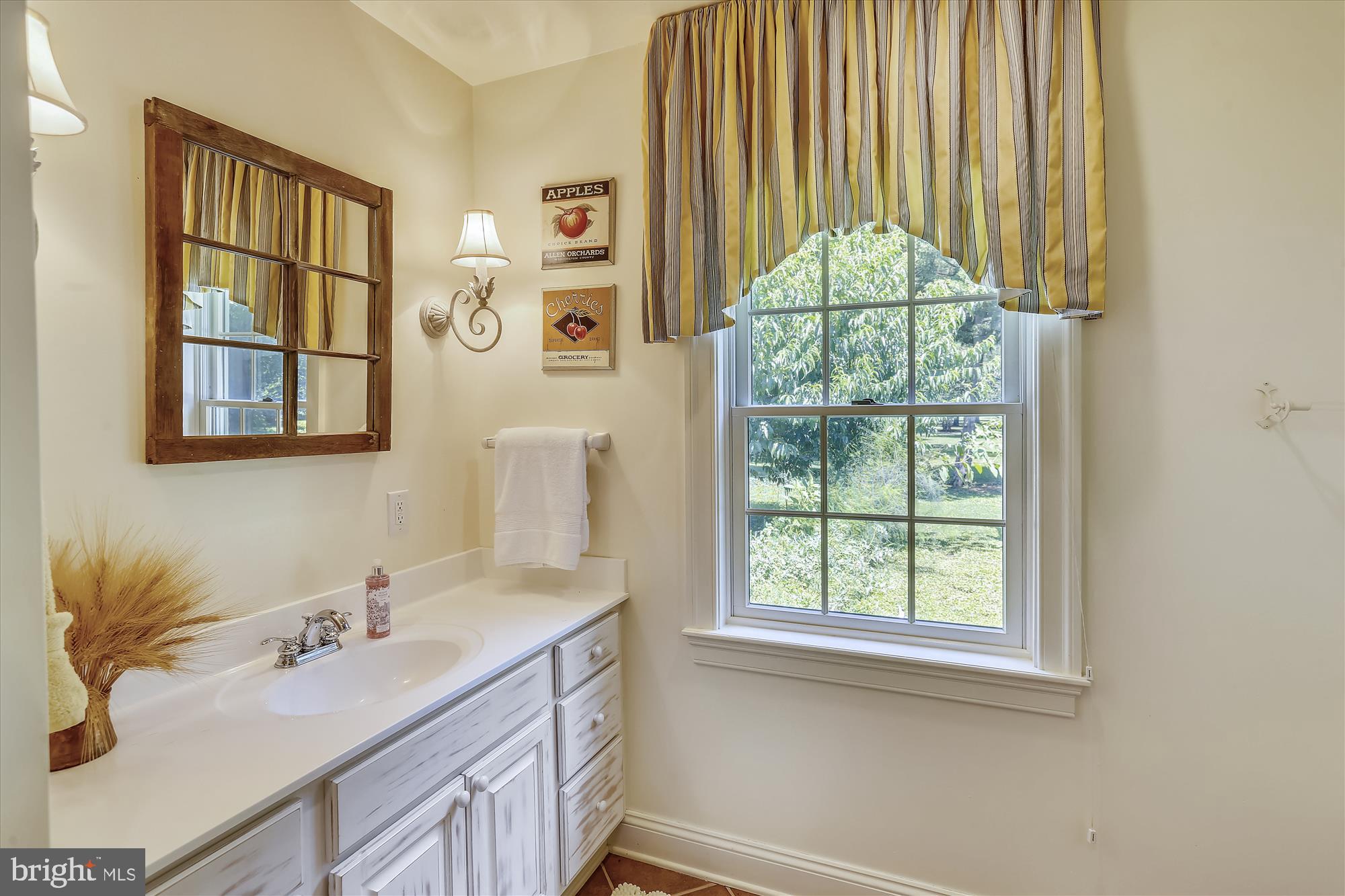 ROYAL OAK - Residential