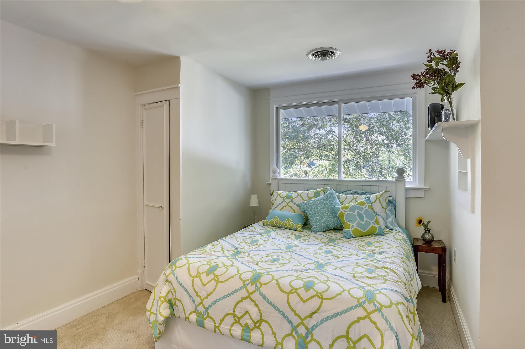 ROYAL OAK - Residential