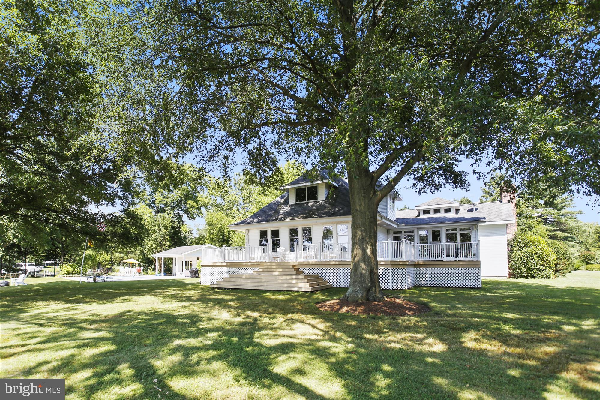 ROYAL OAK - Residential