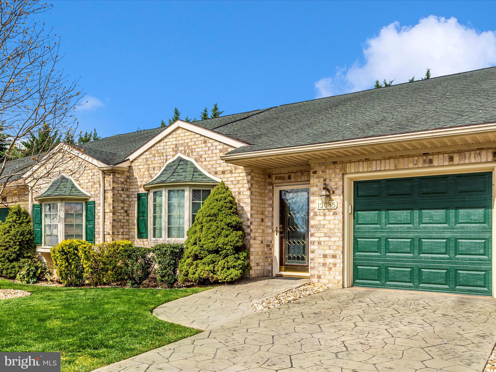 CORTLAND MANOR - Residential