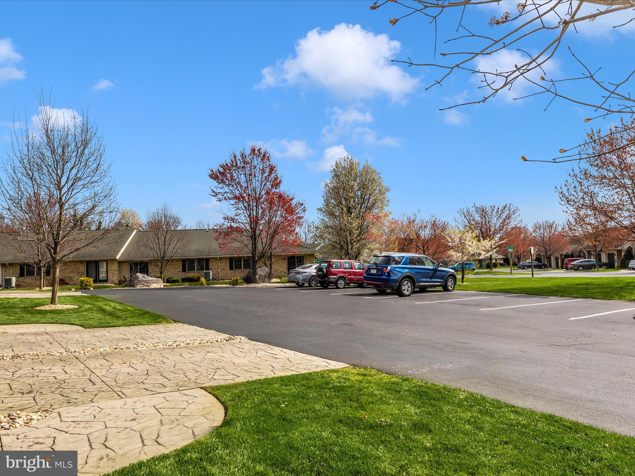 CORTLAND MANOR - Residential