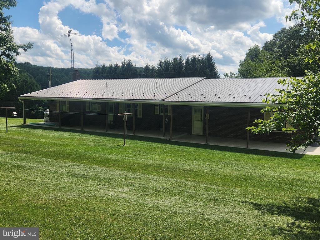 72 HIGH ROCK ROAD W