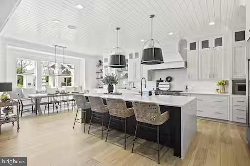 2208 ARDEN DRIVE