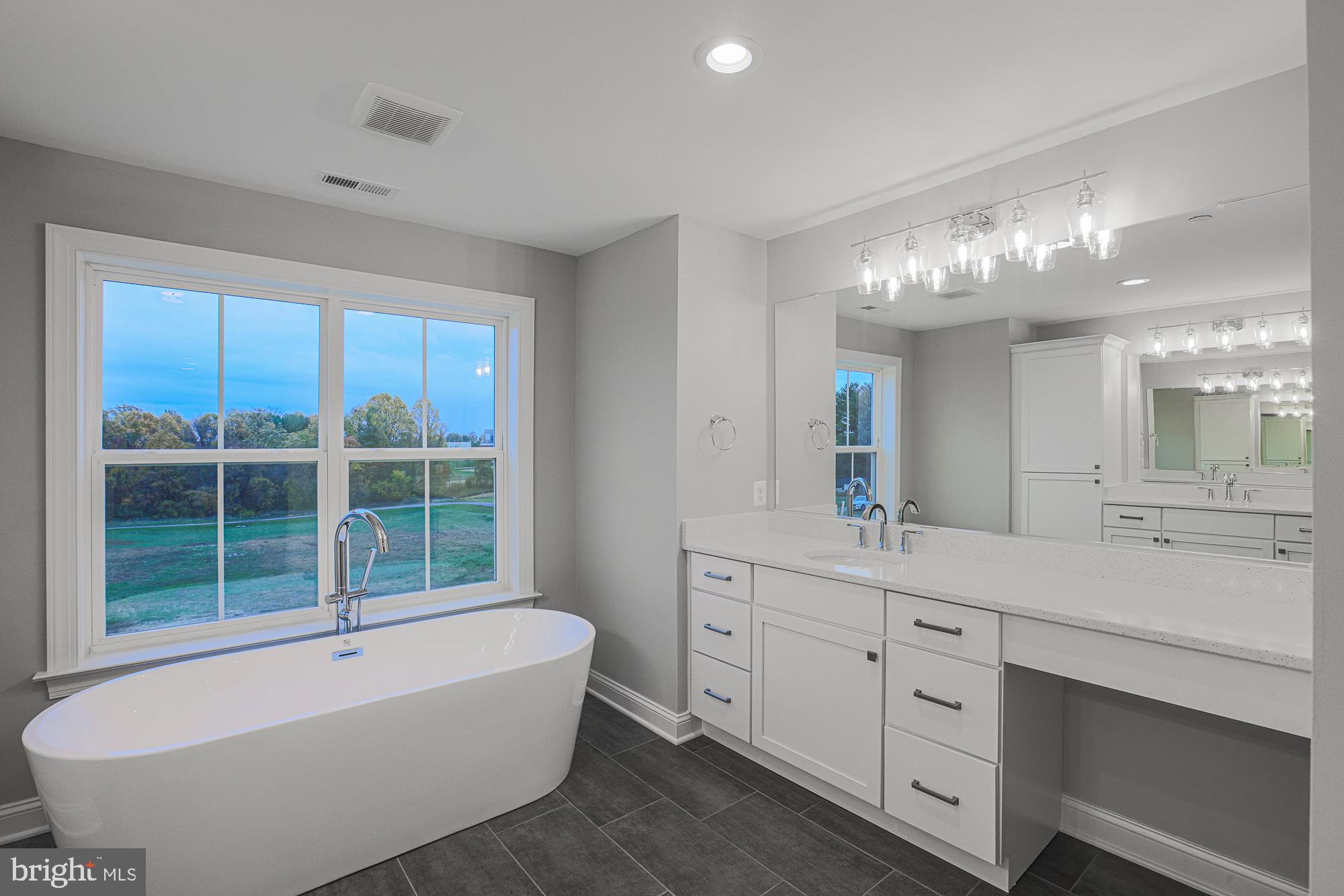 ALISON'S RIDGE - Residential