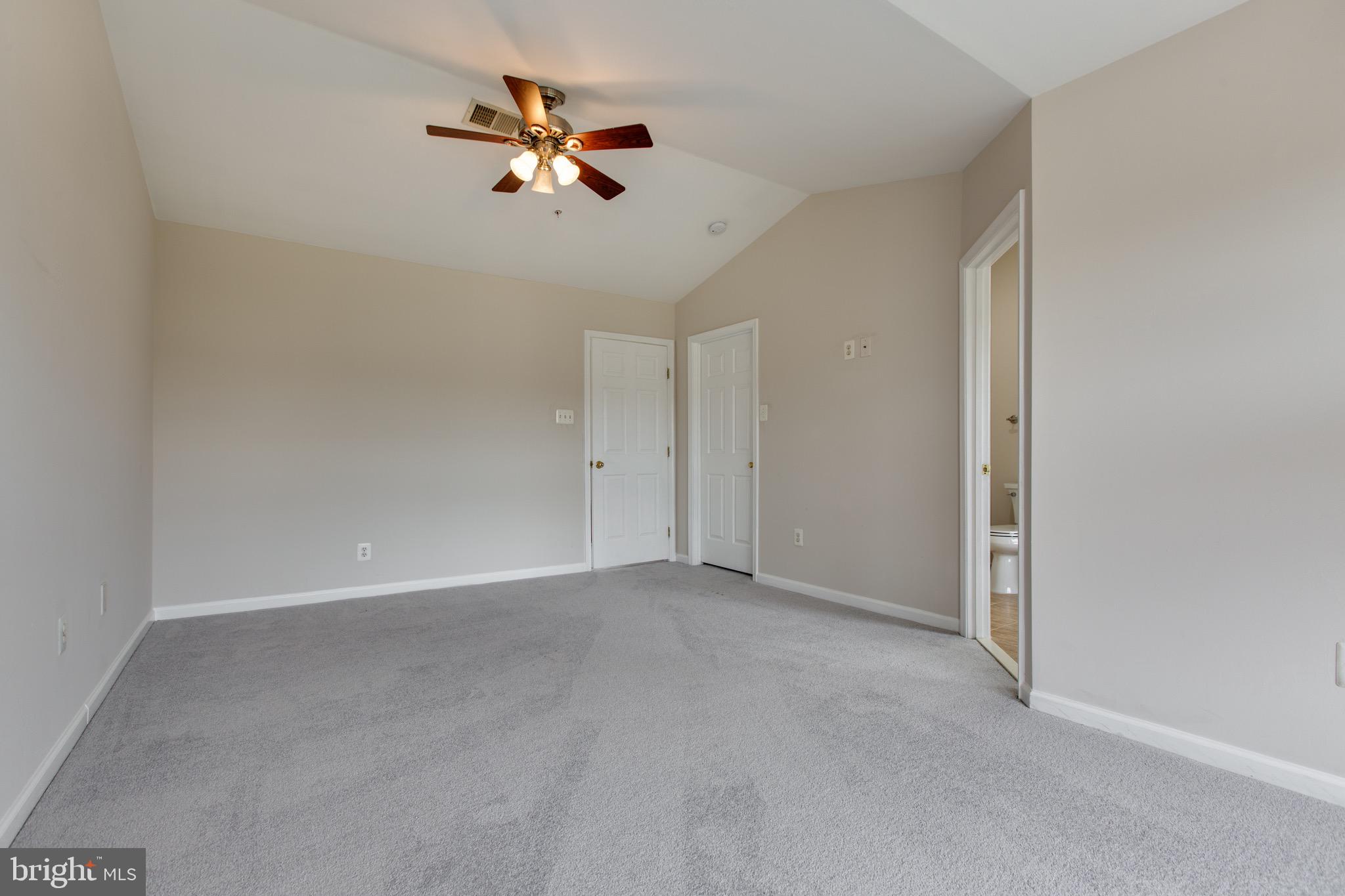 VILLAGE TOWNS - Residential