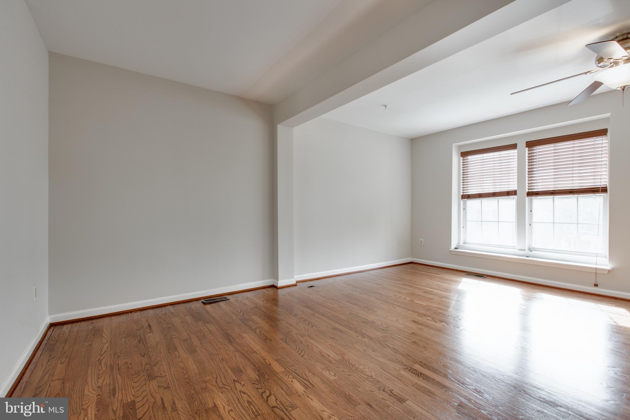 VILLAGE TOWNS - Residential