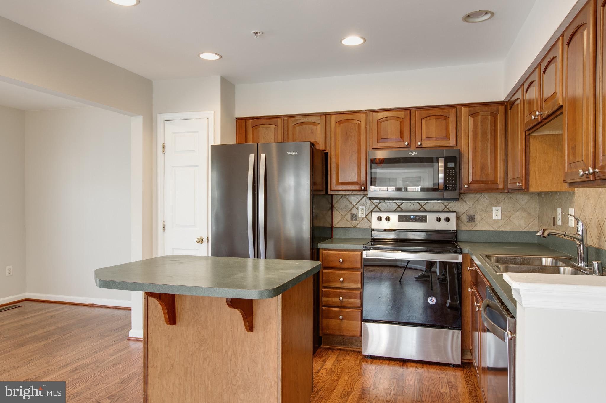 VILLAGE TOWNS - Residential