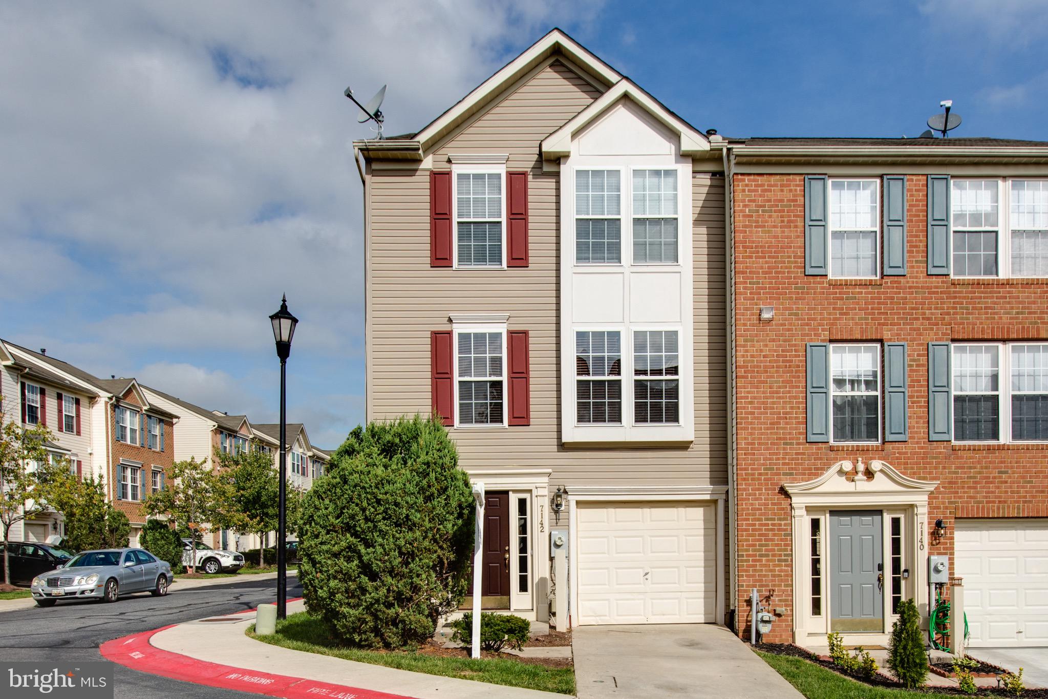 VILLAGE TOWNS - Residential