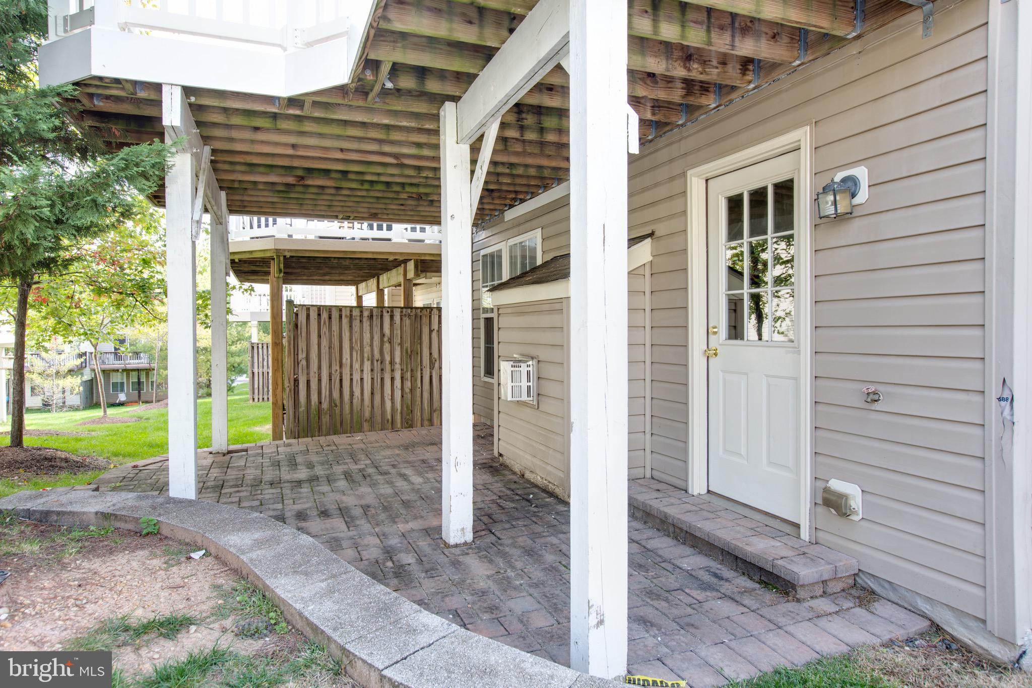 VILLAGE TOWNS - Residential