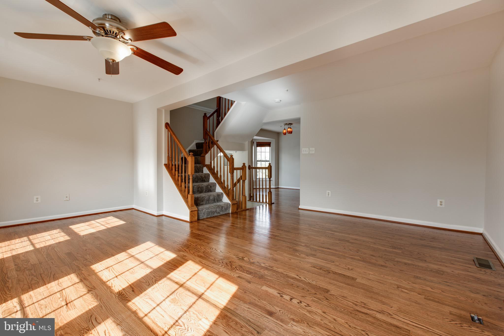 VILLAGE TOWNS - Residential