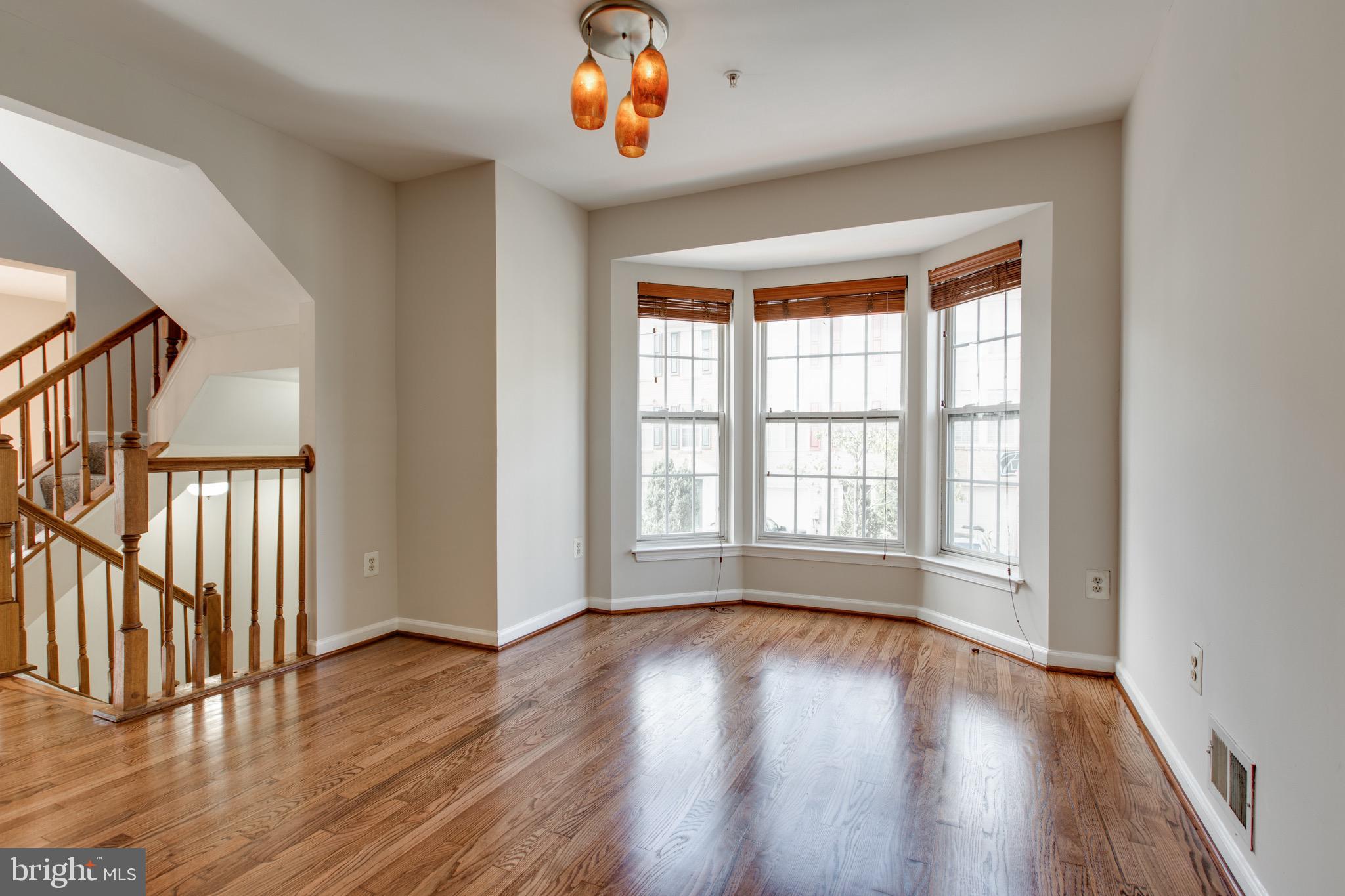 VILLAGE TOWNS - Residential