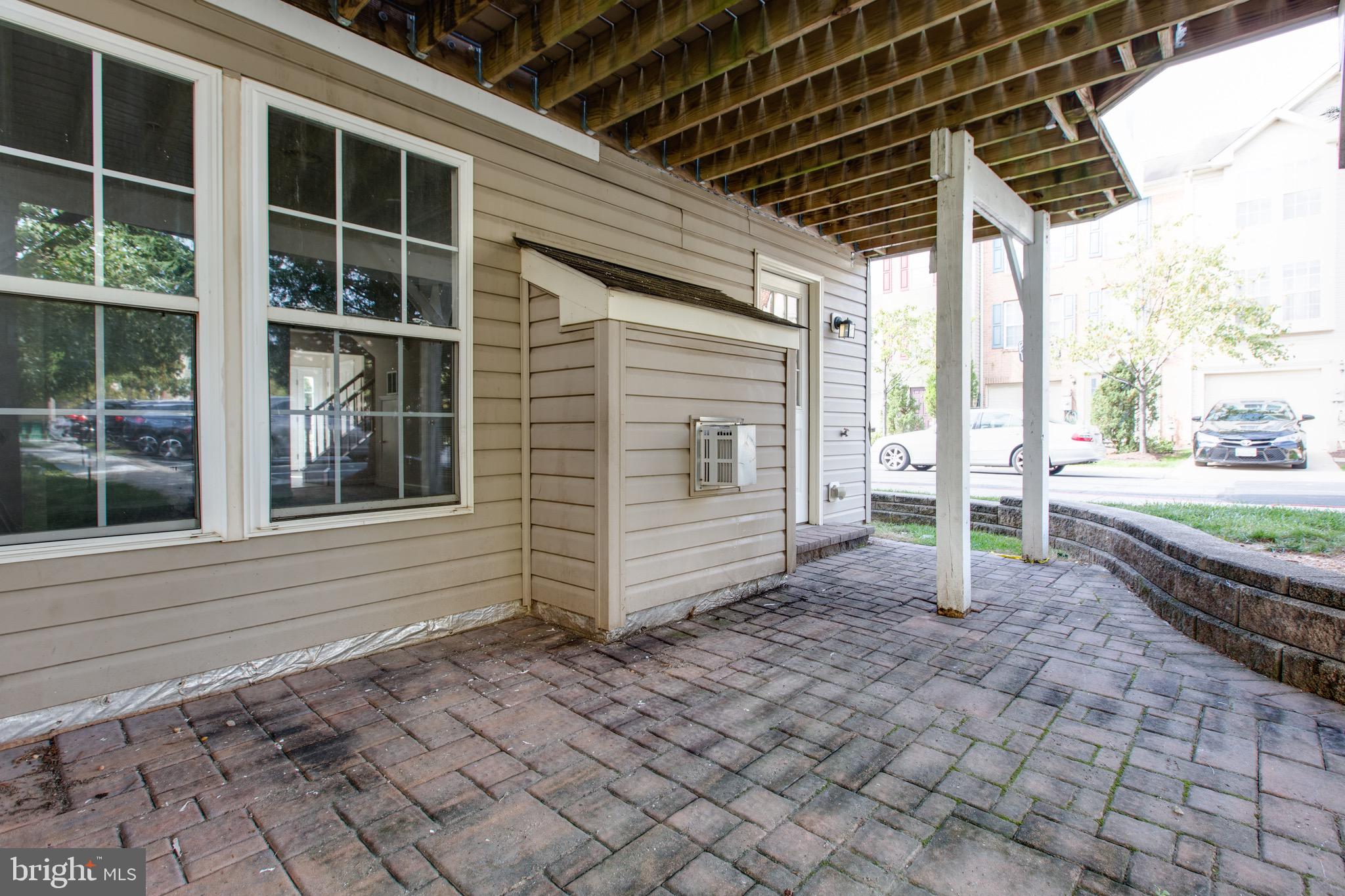 VILLAGE TOWNS - Residential