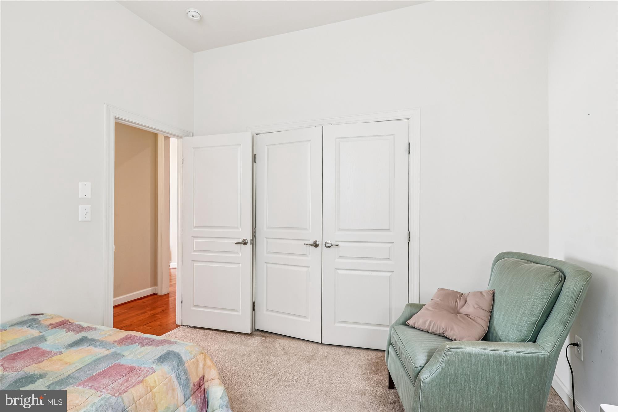 SULLIVANS RETREAT - Residential