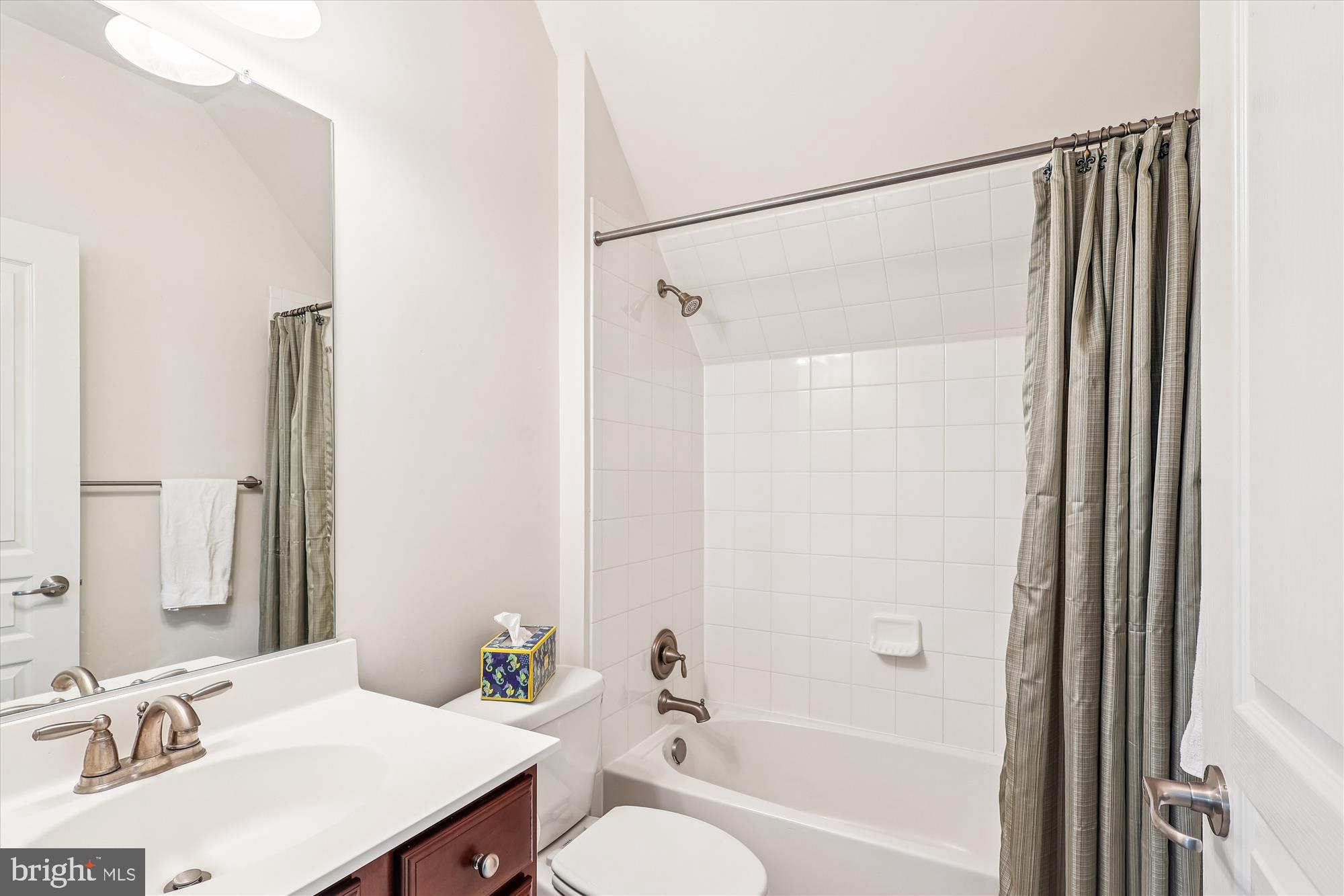 SULLIVANS RETREAT - Residential