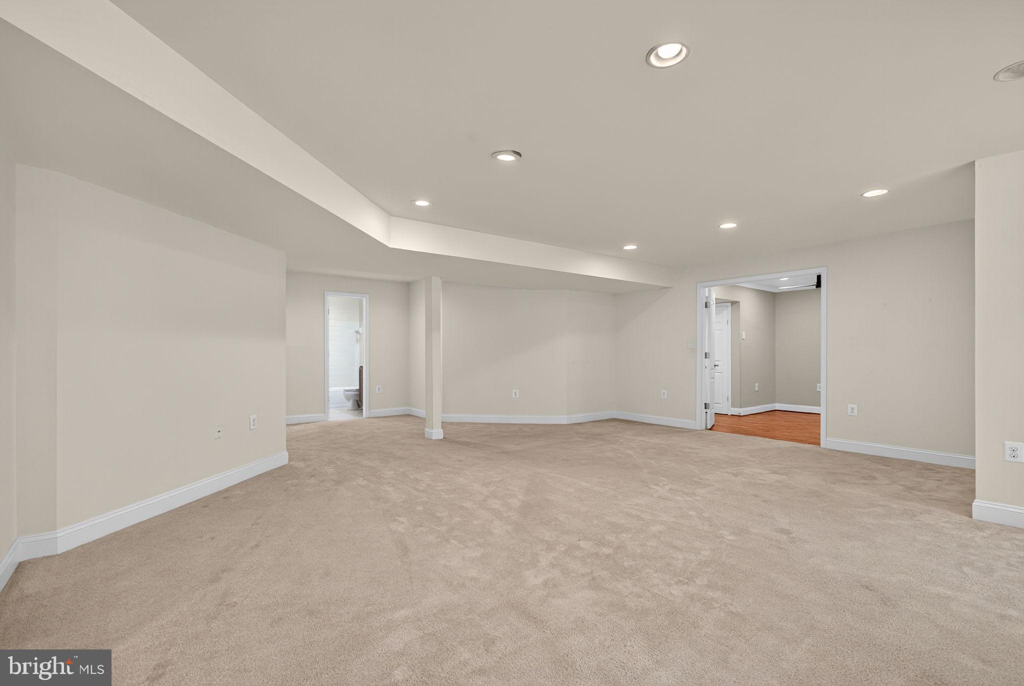 BROOKFIELD - Residential