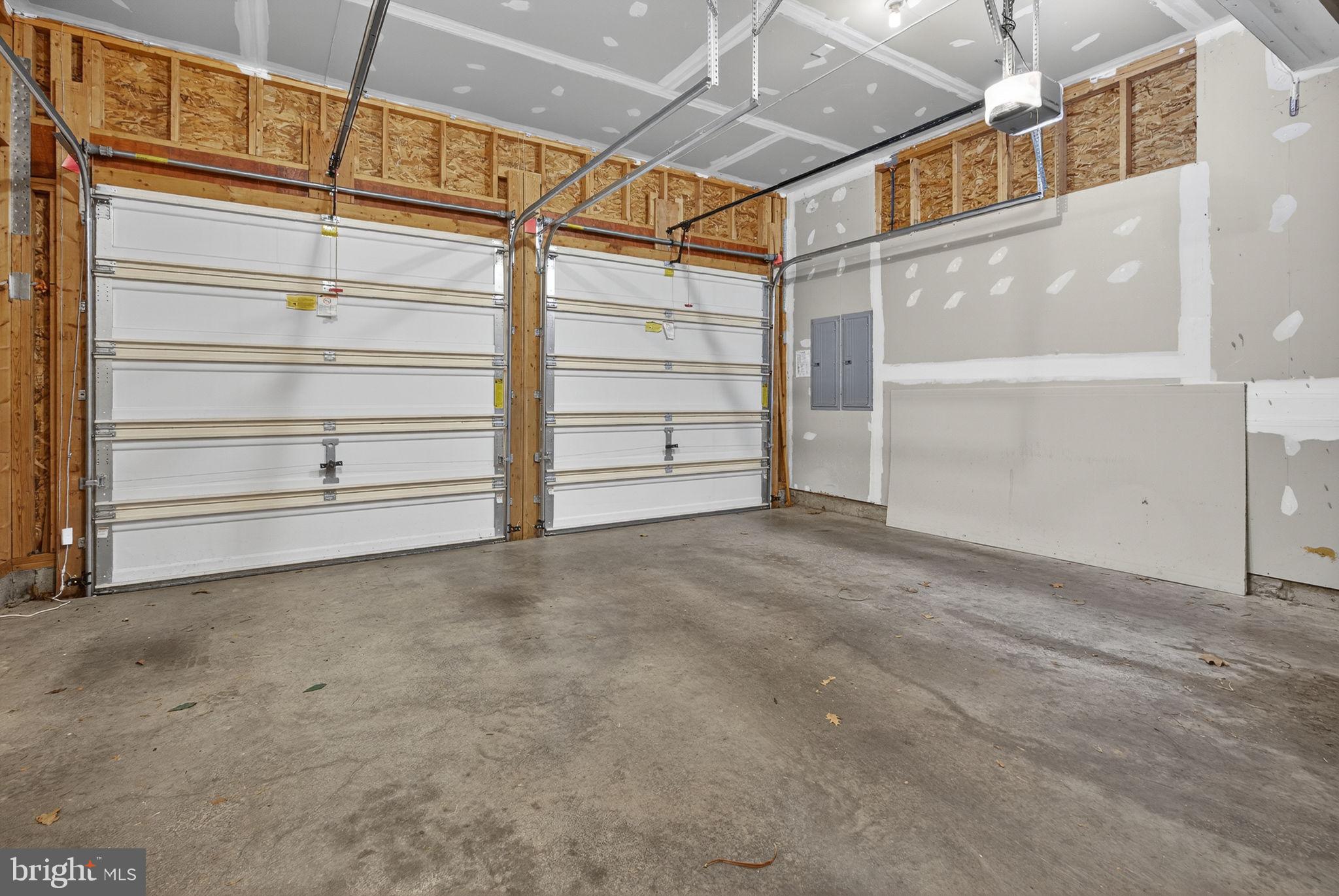 BROOKFIELD - Residential