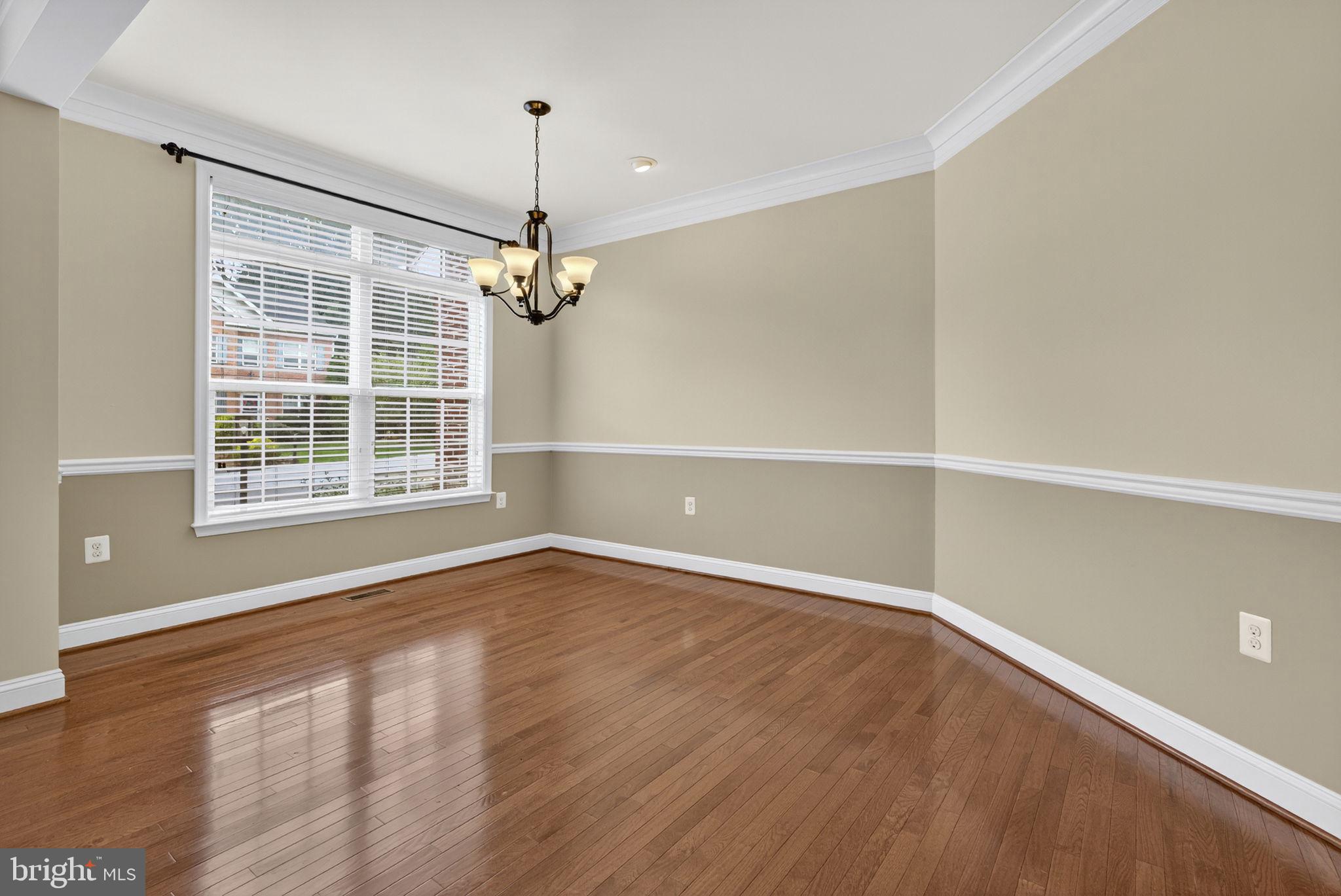 BROOKFIELD - Residential