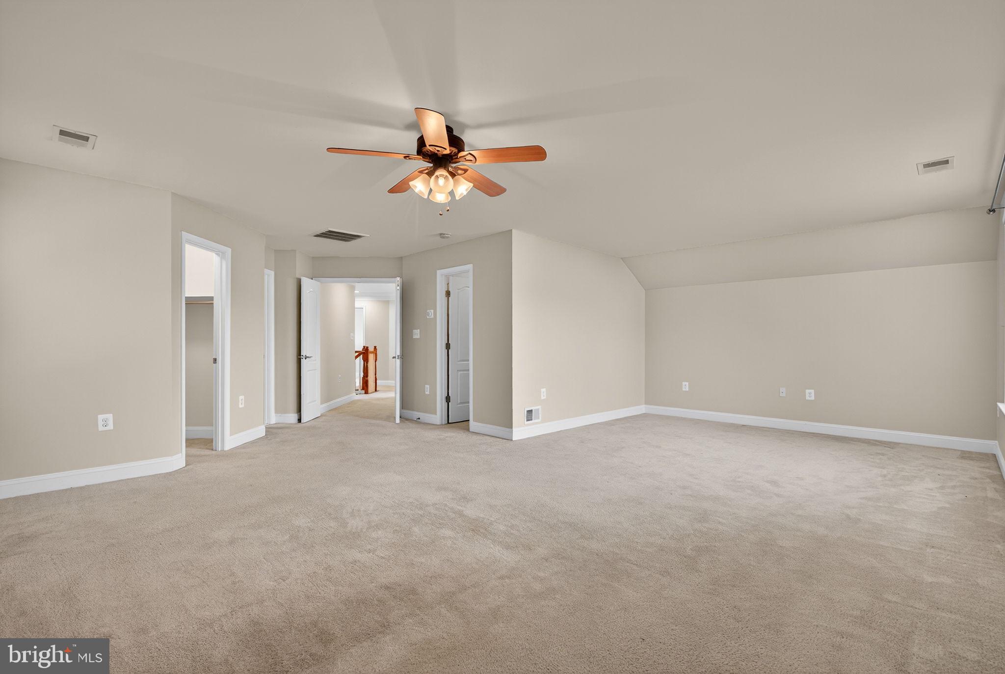 BROOKFIELD - Residential