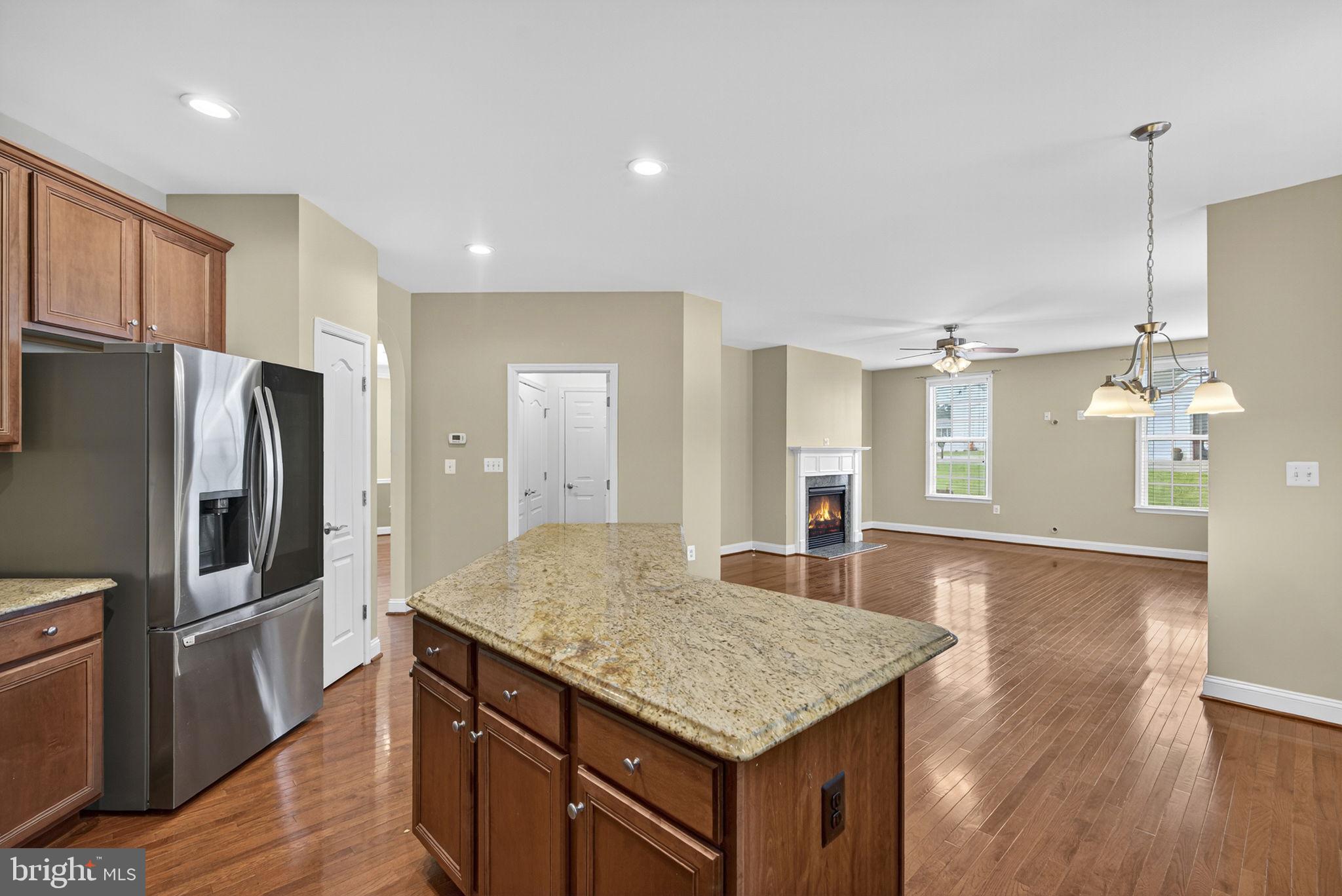 BROOKFIELD - Residential