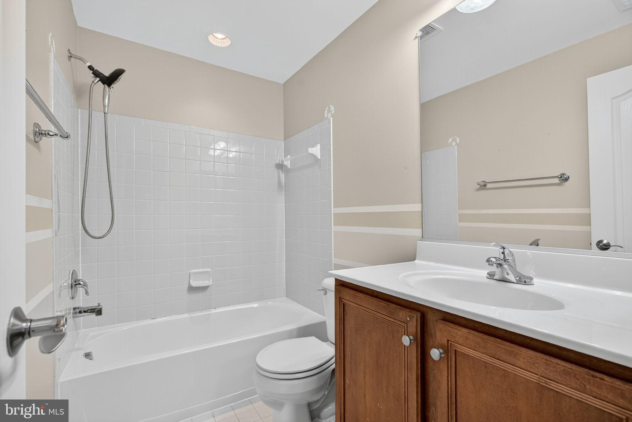 BROOKFIELD - Residential